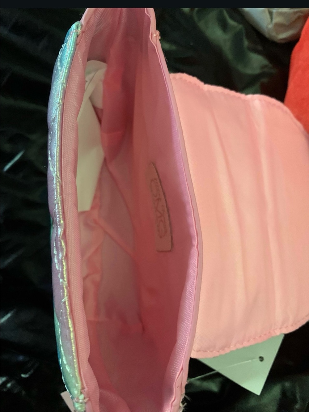 OMG Iridescent Pink Butterfly Mini Crossbody Bag Child’s -QUILTED STYLE - Picture 4 of 4